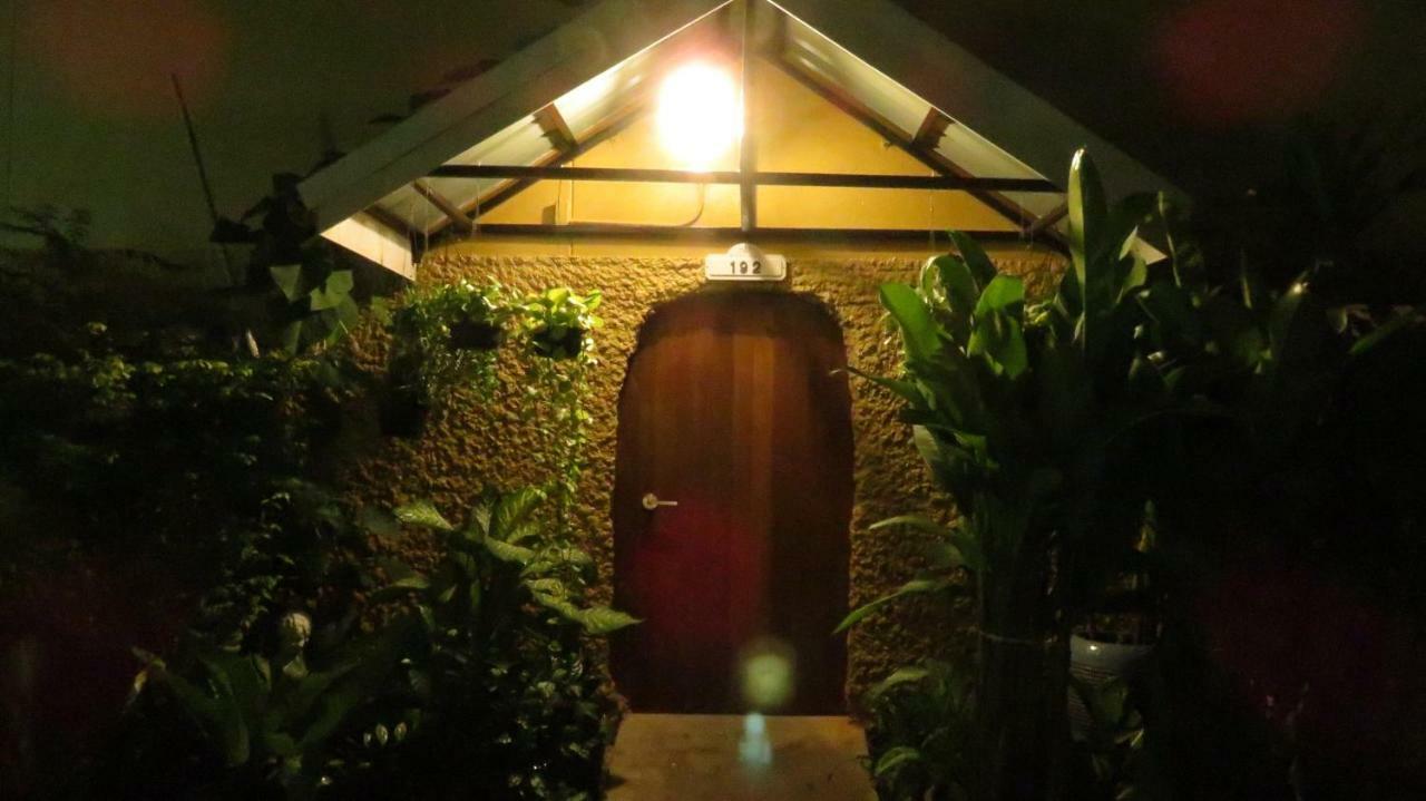 Baan 192 Apartman Bangkok Kültér fotó
